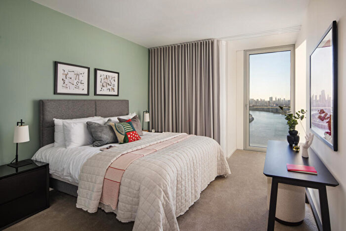 2 Bedroom Apartment To Rent In Newfoundland Place, London, E14