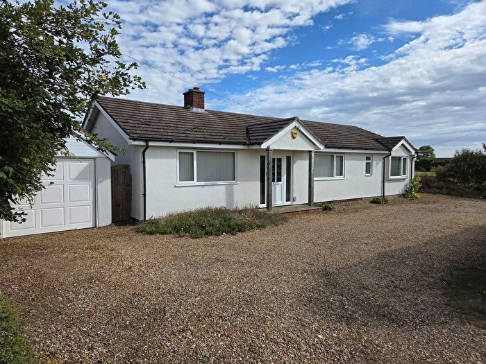 4 Bedroom Bungalow For Sale In Meadow View, Heath Road, Gamlingay, SG19