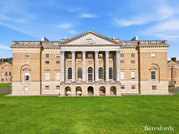 1 Bedroom Flat For Sale In Thorndon Park, Ingrave, CM13