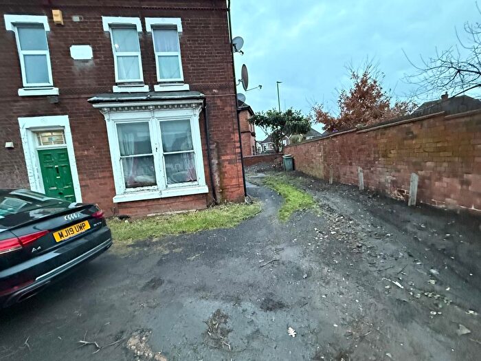 Studio To Rent In Flat, Bescot Road, Walsall, West Midlands, WS2