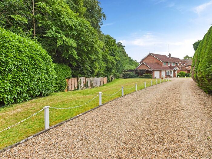 4 Bedroom Detached House For Sale In Stanley Hill, Amersham, Buckinghamshire, HP7