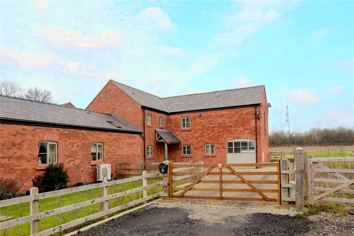 5 Bedroom Semi-Detached House For Sale In Cranshaw Lane, Widnes, WA8