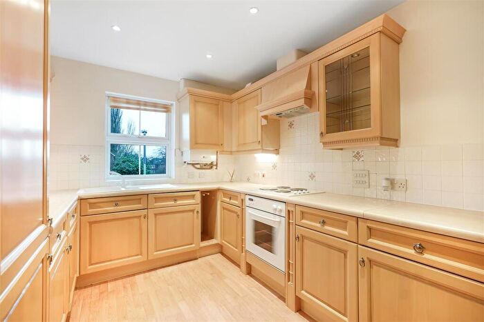 3 Bedroom Apartment For Sale In Trinity Mews, Darlington, DL3