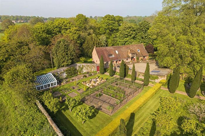 6 Bedroom Detached House To Rent In Lords, Ashford Road, Sheldwich, ME13