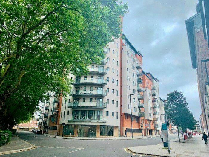 2 Bedroom Flat To Rent In Briton Street, Southampton, Hampshire SO14
