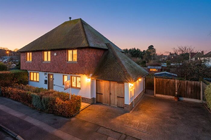 4 Bedroom Detached House For Sale In Joy Lane, Whitstable, CT5