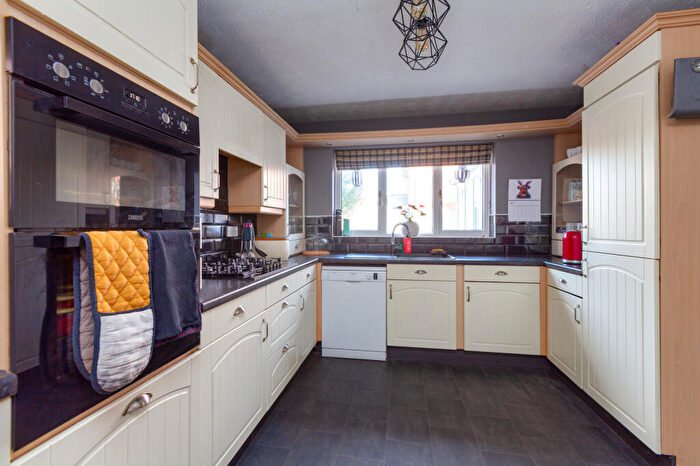 5 Bedroom Detached House For Sale In Bearwood Way, Thornton-Cleveleys, FY5