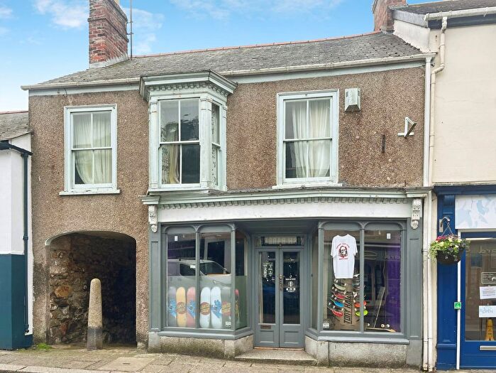 1 Bedroom Terraced House For Sale In Meneage Street, Helston, Cornwall, TR13
