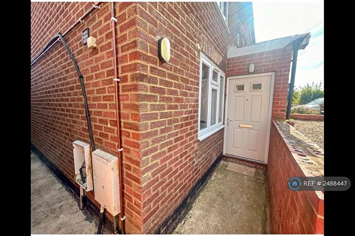 4 Bedroom Semi-Detached House To Rent In Spearing Road, High Wycombe, HP12