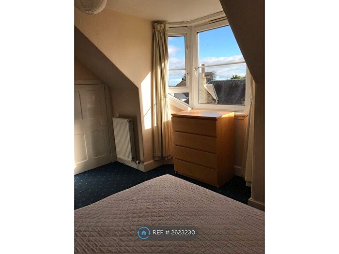 2 Bedroom Flat To Rent In Innerbridge Street, Guardbridge, KY16