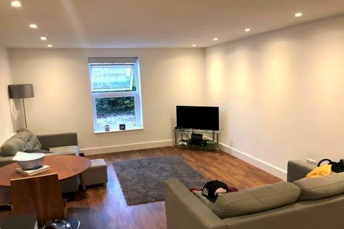 2 Bedroom Flat To Rent In Clyde Road, Manchester M20