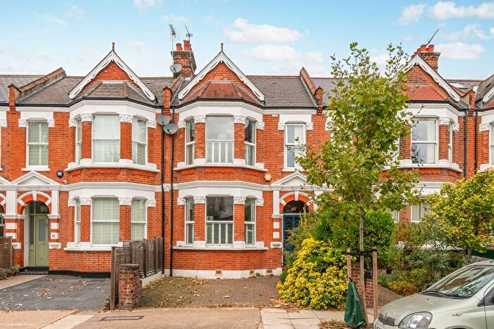 5 Bedroom Terraced House For Sale In Wrentham Avenue, Queen's Park, London, NW10