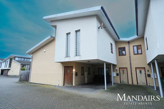 2 Bedroom Semi-Detached House To Rent In Chartwell Close, Fletton, Peterborough, PE2