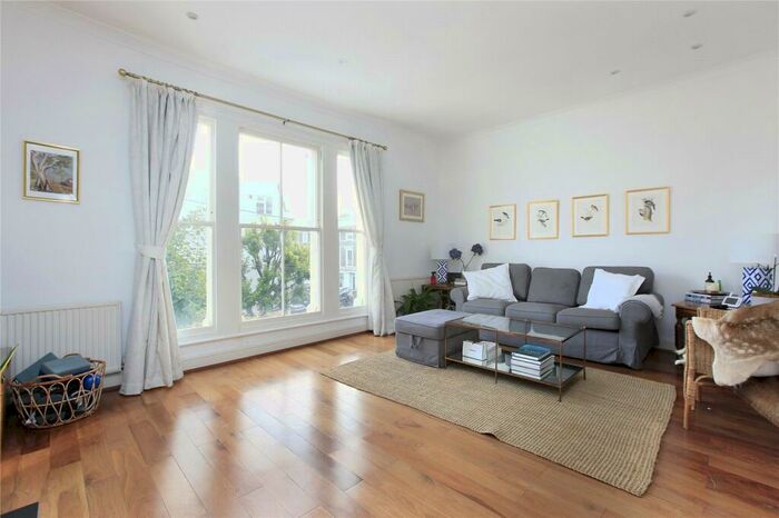 3 Bedroom Flat To Rent In Louvaine Road, Battersea, London, SW11