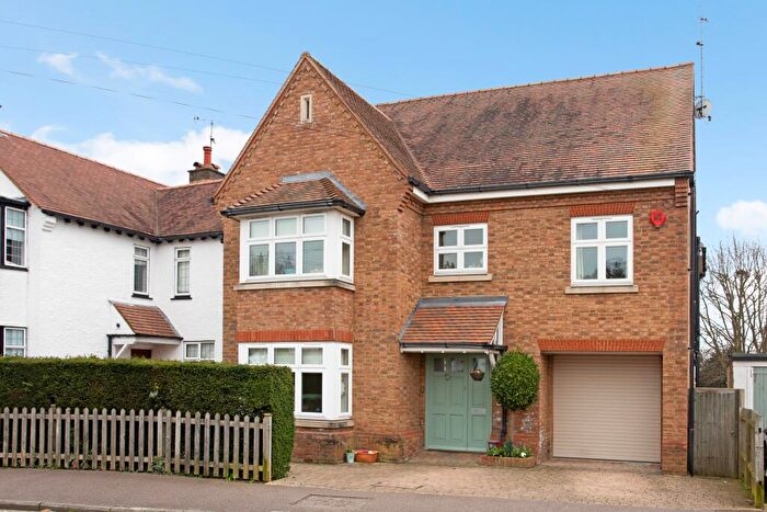 6 Bedroom Detached House For Sale In Lancaster Road, St. Albans, AL1