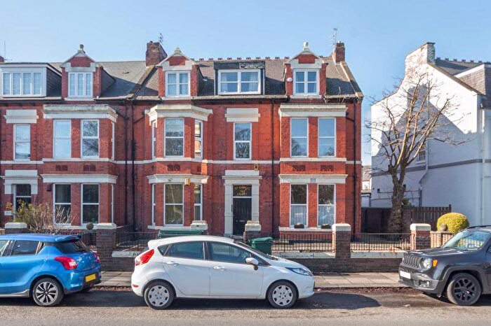 2 Bedroom Flat For Sale In Osborne Road, Jesmond, Newcastle Upon Tyne, NE2