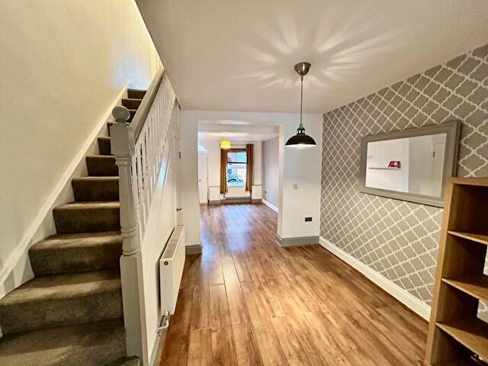 2 Bedroom Link Detached House To Rent In Gloucester Street, Newtown, CH1