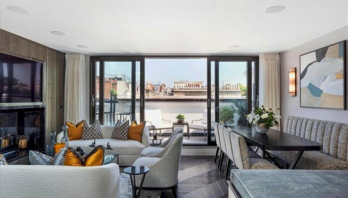 3 Bedroom Flat To Rent In Prince Of Wales Terrace, Kensington, W8