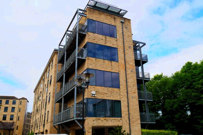 1 Bedroom Apartment To Rent In The Melting Poi, Commercial Street, Huddersfield, West Yorkshire, HD1