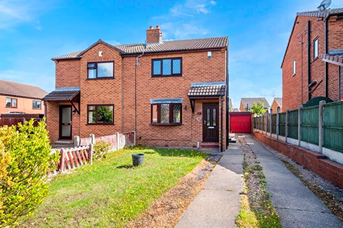 3 Bedroom Semi-Detached House For Sale In Camborne Close, Retford, DN22