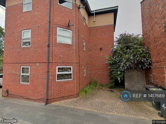 2 Bedroom Flat To Rent In Meanwood, Leeds, LS6