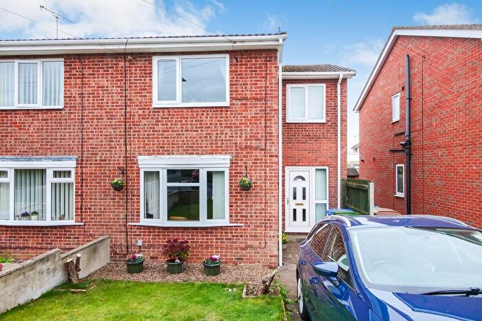 3 Bedroom Semi-detached House For Sale In Wold Road, Pocklington, York, YO42