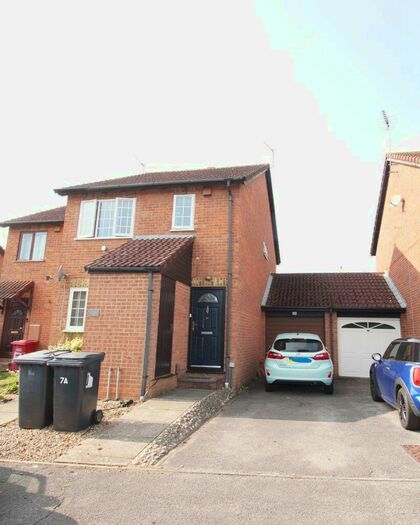 1 Bedroom Maisonette To Rent In Haig Drive, SL1