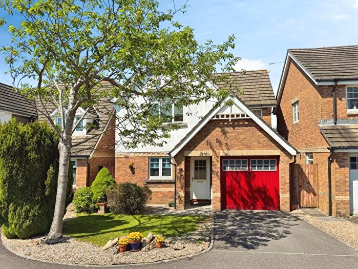 3 Bedroom Detached House For Sale In Clos Castell Coity, Bridgend, CF31