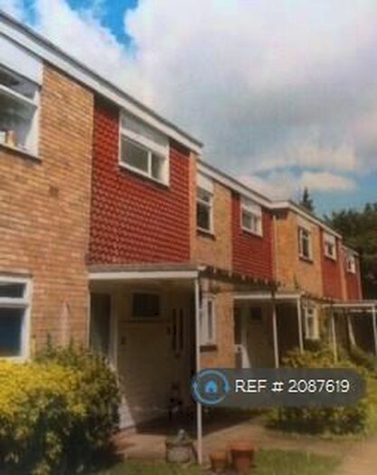 1 Bedroom Maisonette To Rent In The Cedars, Harpenden, AL5