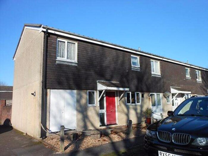 3 Bedroom End Of Terrace House To Rent In Widgeon Close, Gosport, PO12