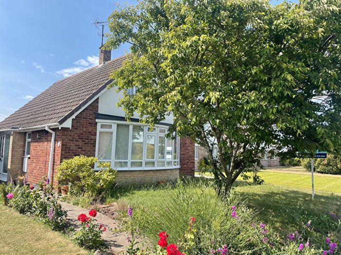 3 Bedroom Detached Bungalow For Sale In The Ridgeway, Farnsfield, Newark, NG22