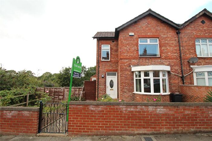 3 Bedroom Semi-Detached House For Sale In Chatsworth Terrace, Darlington, Durham, DL1