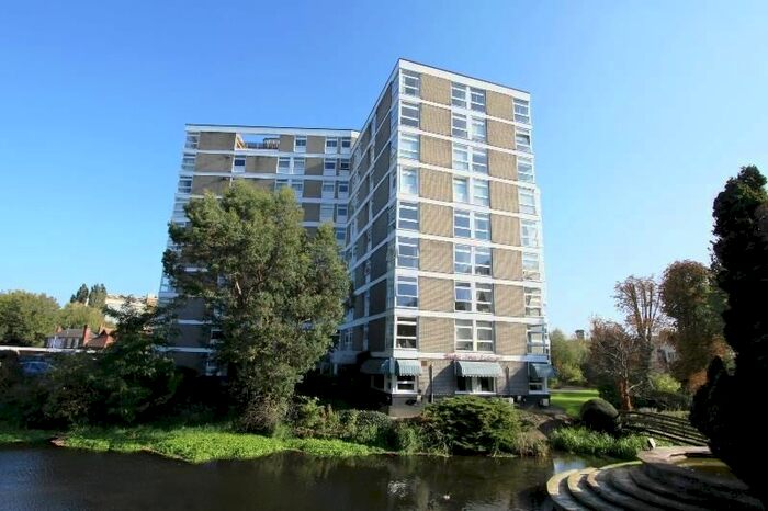 2 Bedroom Flat To Rent In Denham Lodge, Oxford Road, Uxbridge, UB9