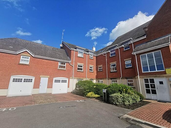 2 Bedroom Apartment To Rent In Guernsey Avenue, PR7