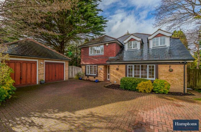 5 Bedroom Detached House To Rent In Gables Way, Banstead, SM7