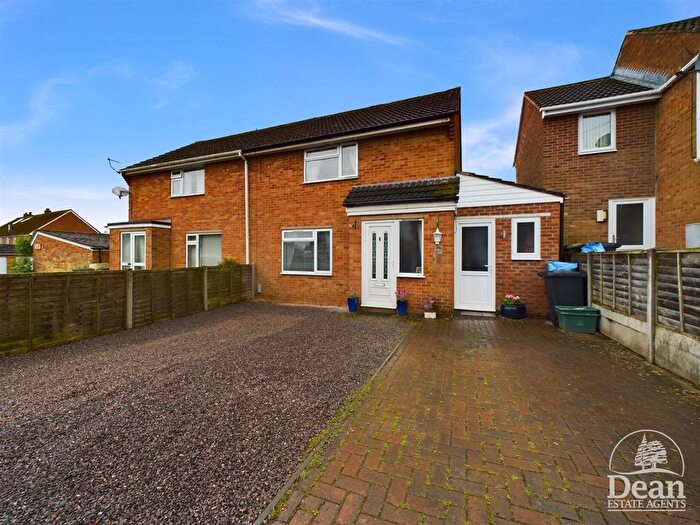 2 Bedroom Semi-Detached House For Sale In Garlands Road, Alvington, Lydney, GL15