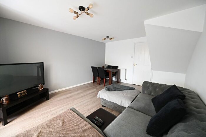 2 Bedroom End Of Terrace House To Rent In Gibson Way, Bognor Regis, PO21