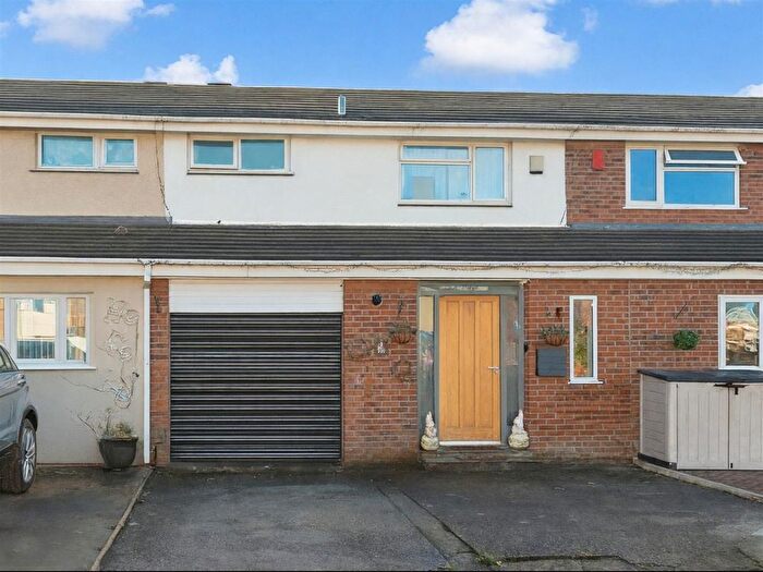 3 Bedroom Terraced House For Sale In Turbill Gardens, Plymouth, PL7