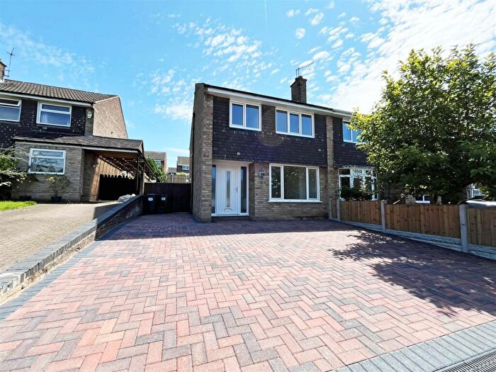 3 Bedroom Semi-Detached House To Rent In Newton Close, Arnold, Nottingham, NG5