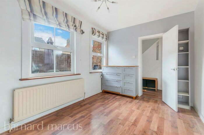 1 Bedroom Maisonette To Rent In Fairfield West, Kingston Upon Thames, KT1