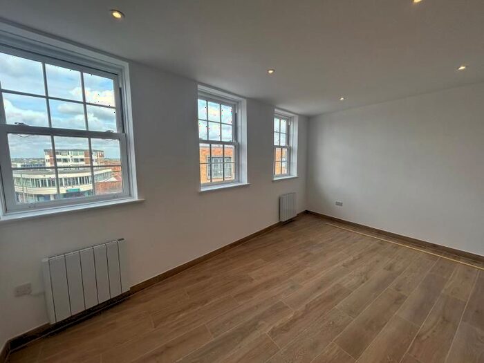 1 Bedroom Flat To Rent In High Street, Guildford, GU1