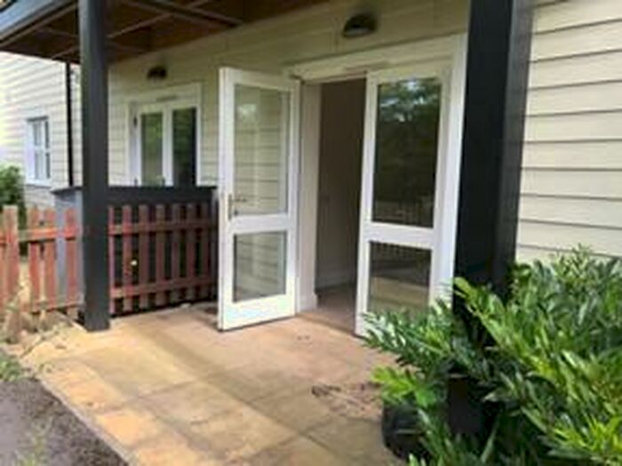 2 Bedroom Apartment For Sale In Hapil Close, BS25