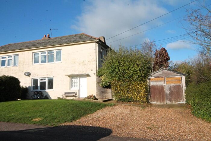 3 Bedroom Semi Detached House For Sale In Streatley Farm Cottages, Streatley, RG8