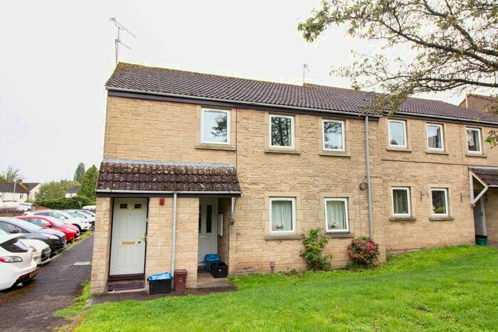2 Bedroom Flat To Rent In Water Lane, Frome, BA11