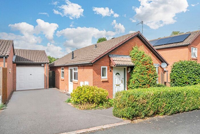 2 Bedroom Bungalow For Sale In Oak Bridge Court, Tenbury Wells, WR15