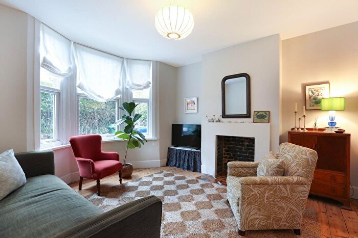 1 Bedroom Flat For Sale In Coleman Road, London, SE5