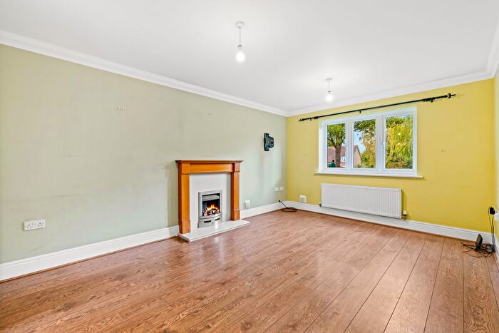 3 Bedroom Terraced House For Sale In Ref: Gk - Millfields Crescent, Charlwood, RH6