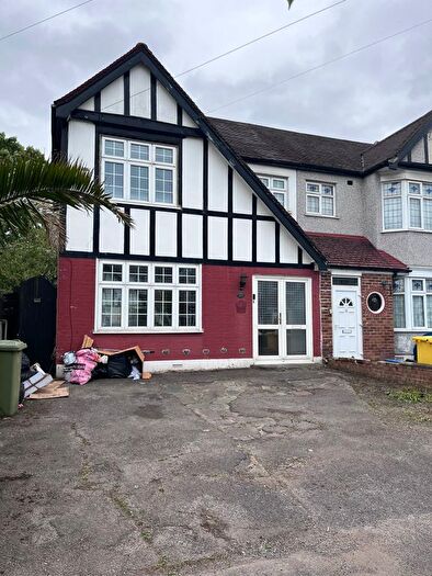 3 Bedroom Terraced House To Rent In Otley Drive, Ilford, IG2