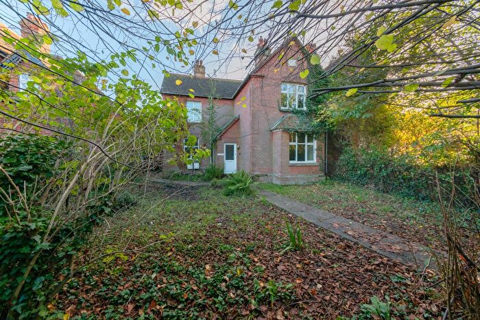 4 Bedroom Semi-detached House For Sale In Lewes Road, Ringmer, BN8