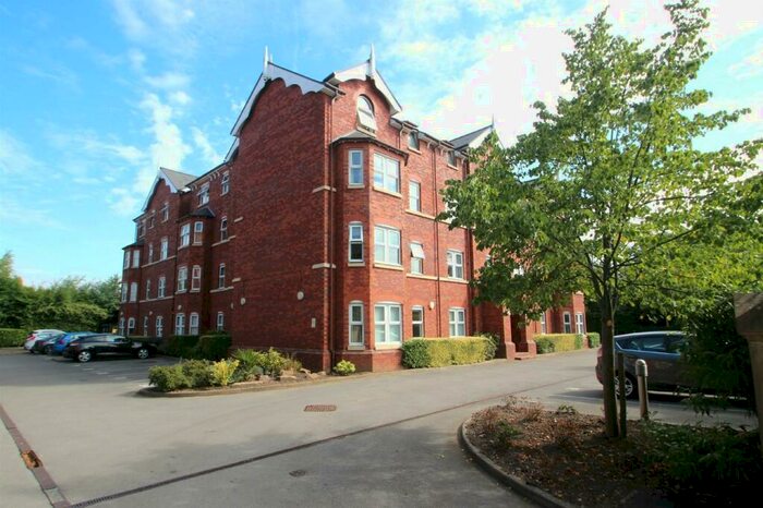 2 Bedroom Apartment To Rent In Broad Road, Sale, M33